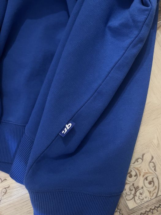 Репаблик(киілмеген,үлкен болып қалды)