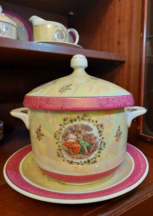 Столовый сервиз ,,МАДОНА" ГДР-1975г.