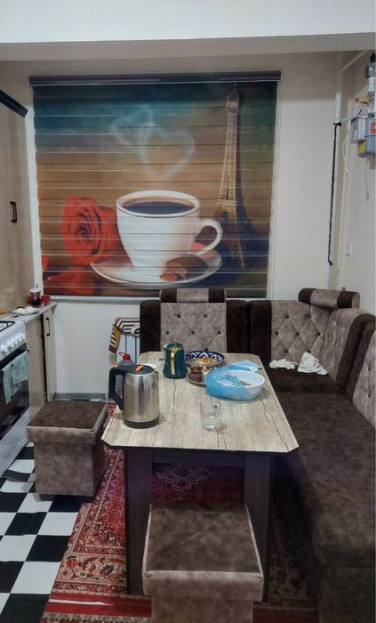 Кухня уголок сотилади