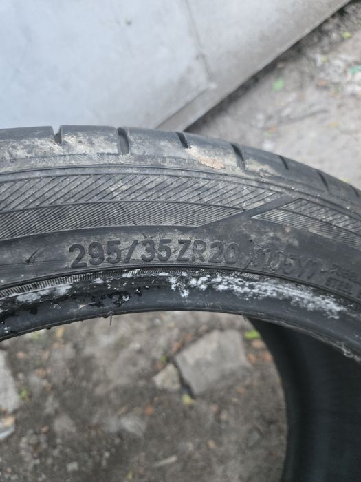 Продам пару 295/35/20