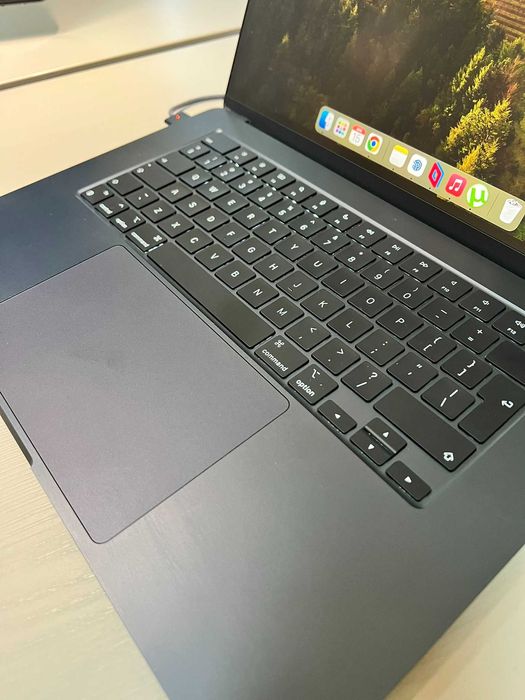 MacBook Air 15” M3, 256GB, 8GB RAM