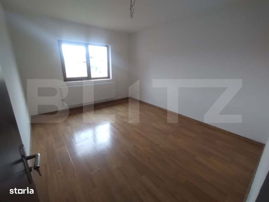 Casa de 140 mp, pe 2 nivele, 4 camere, oras Beclean