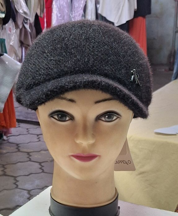 Кепка чёрная с ушками