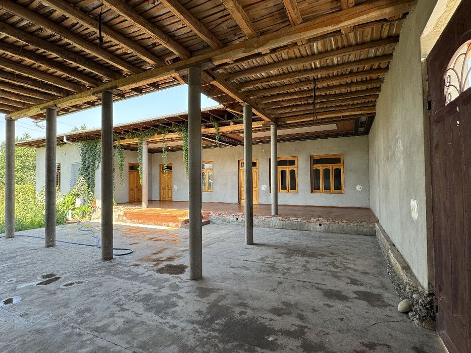 6sotixli uy sotiladi