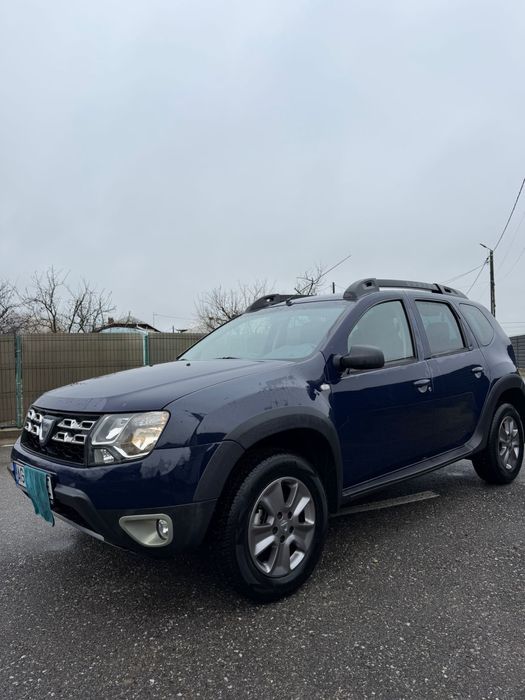 Vând Dacia Duster 2014