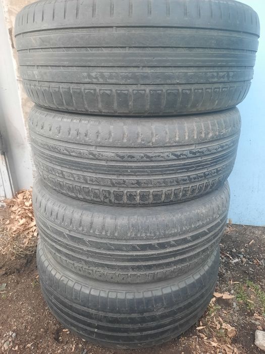 Зимние шины  Nokian шипы