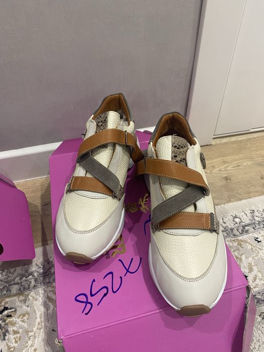 Продам кожаную турецкую обувь