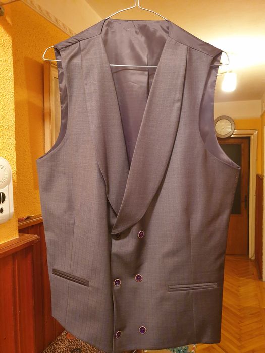 Costum bărbați pentru evenimente