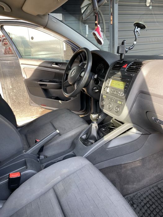 De vanzare golf 5