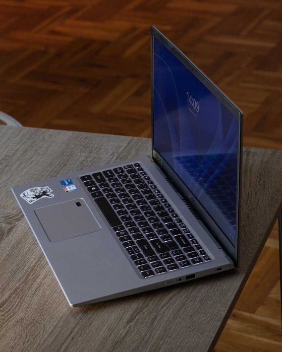 Продавам Acer A515  i5‑1135G7/16 gb DDR4/512 gb SSD/integrated video