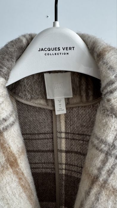 palton scurt H&M XS carouri și nasturi de schimb