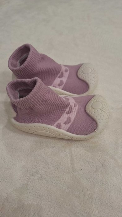 Лот бебешки обувчици - 20лв.