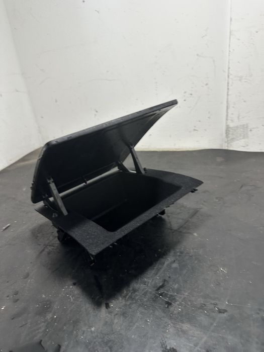 Sertar torpedou bord Volkswagen Vw Touran 1T1857921B