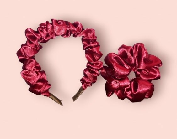 Сатенена диадема в комплект със голямо скрънчи