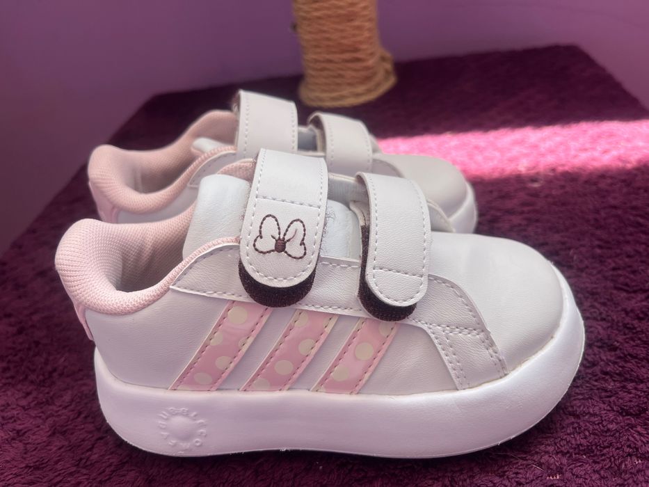 Adidas minnie кецове