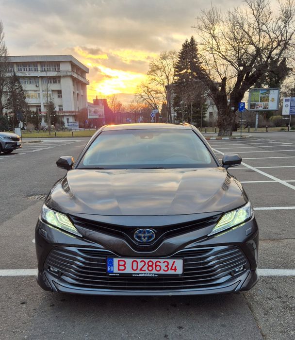 TOYOTA Camry 2020 — imagine 3