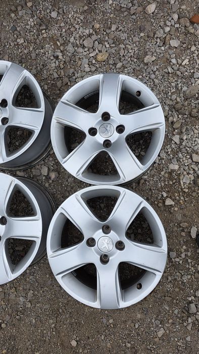 Оригинални 16" Peugeot 4x108 7j ET32
