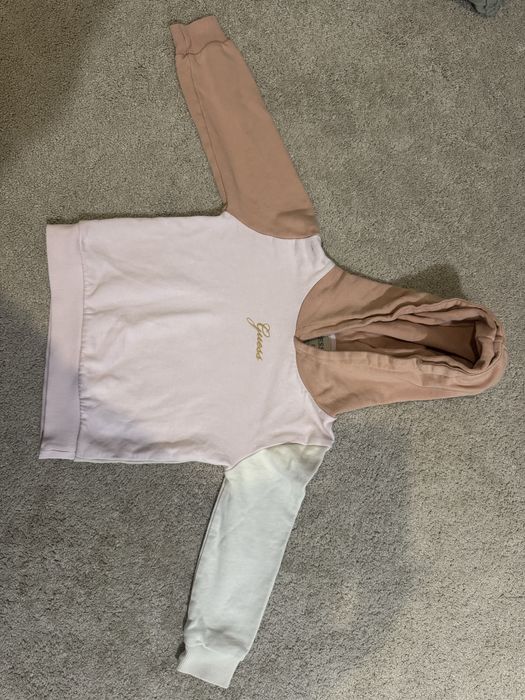 Суитшърт Guess, с ПОДАРЪК долнище, за 2-годишно