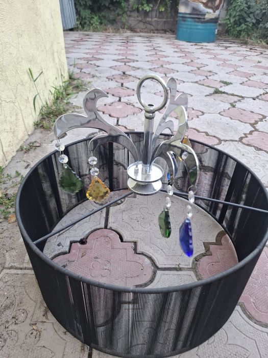 Люстры качественные,бу.