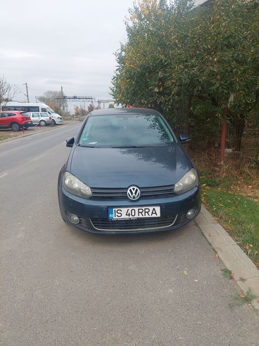 Vând Golf 5,puțin rulat în tara