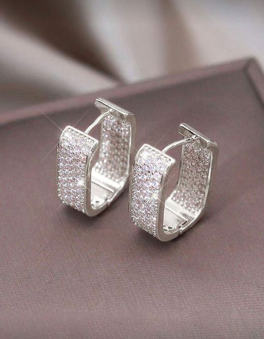 Дамски обеци с кристали