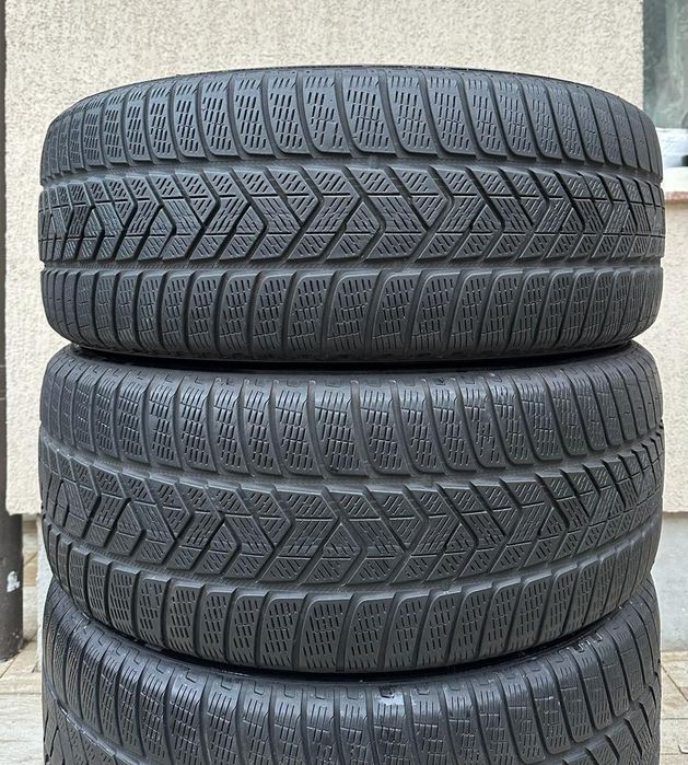 Set anvelope / cauciucuri iarna 255/55/19 Pirelli Scorpion Winter