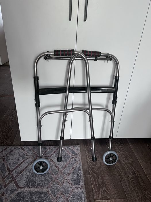 Ходунки, почти новые