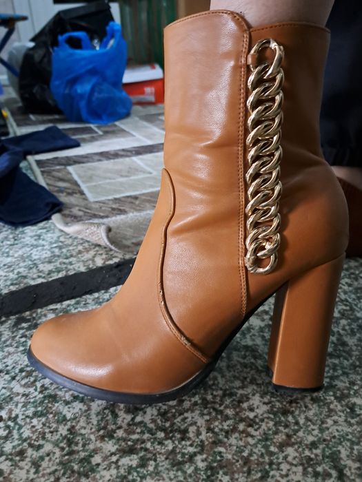 Продам каблуки много