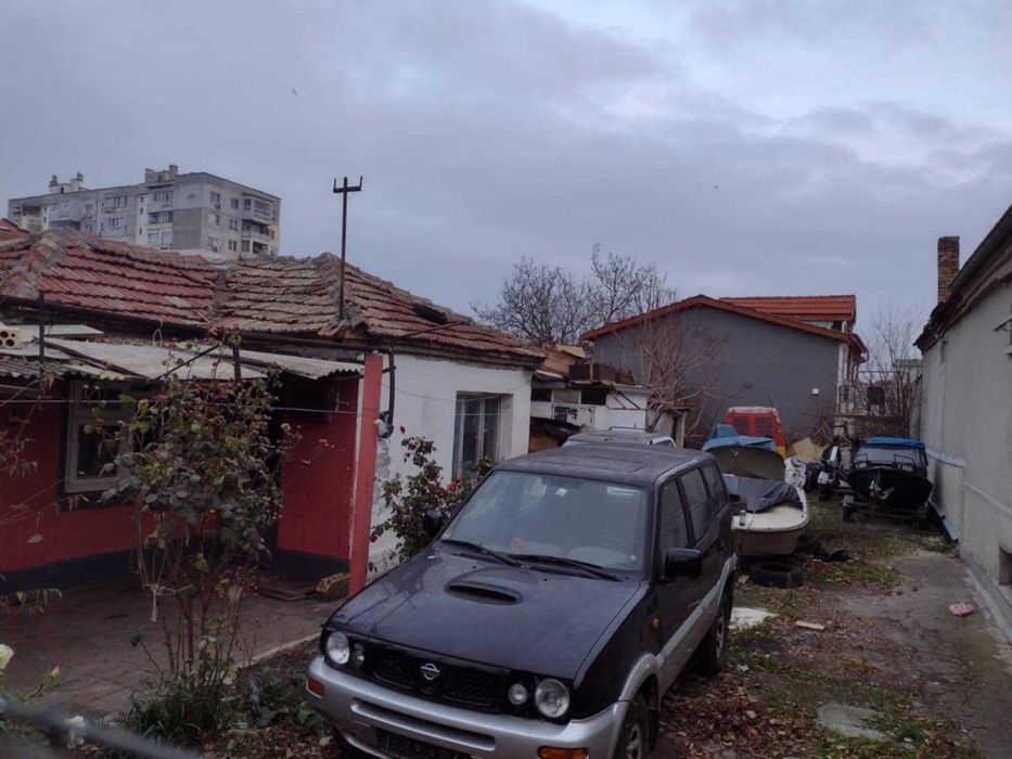 Продава се Къща в Варна, Автогара - 110 кв.м за 1000 €/кв.м - Снимка #3