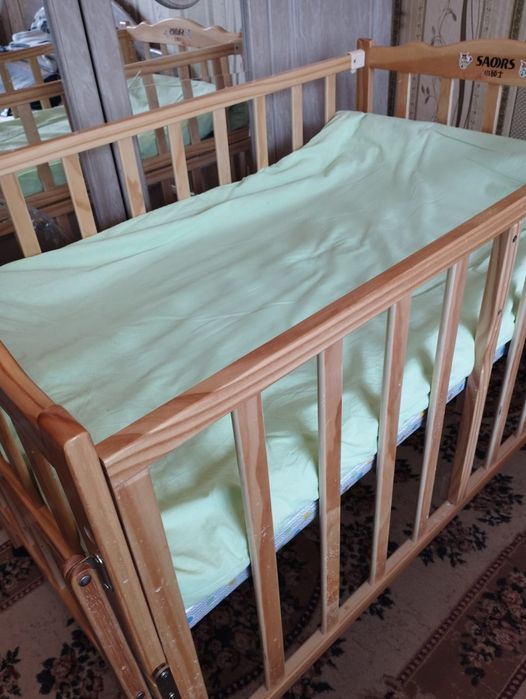 Продам детскую кроватку