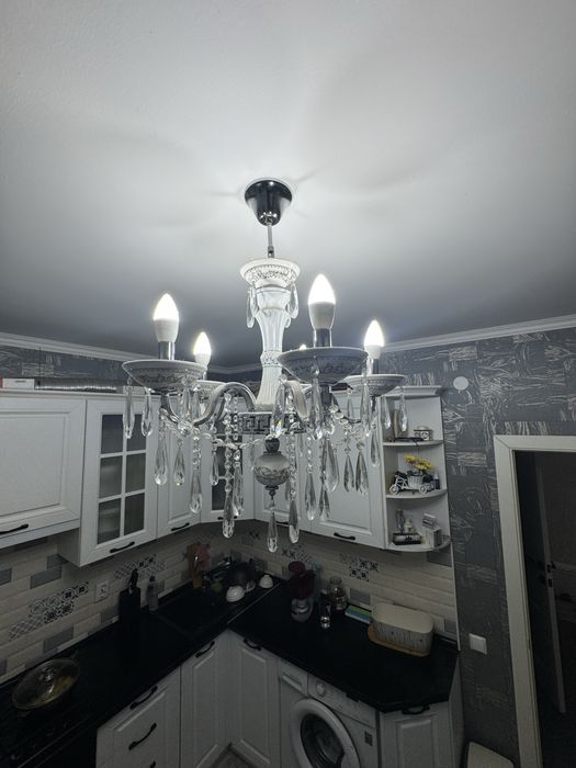 Люстра 6 рожковый