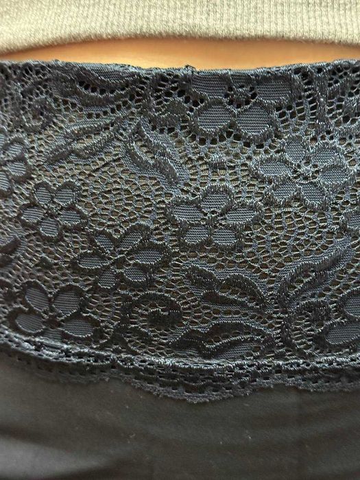 Продаются темно-синего цвета офисная юбка / ofis yubkasi sotiladi