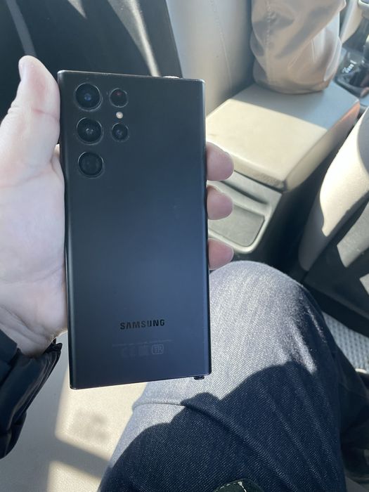 Продам Samsung S22 Ultra