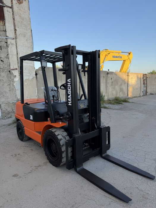 Вилочныц погрузчик кара автокара