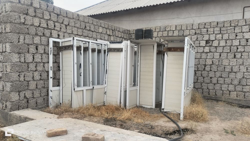 Пластиковый шкаф для бани 25 мест