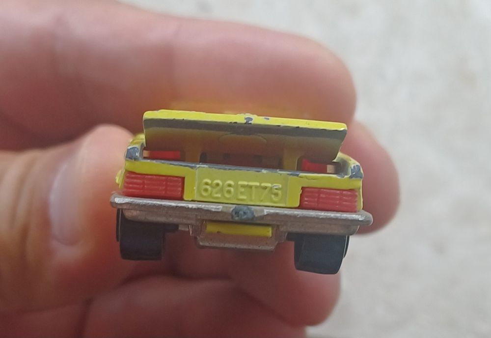 Това е винтидж модел на Majorette Mercedes 350 SL, произведен във Франция. 
Модел: Mercedes-Benz 350 SL (R107).

Производител: Majorette.

Мащаб: 1/60