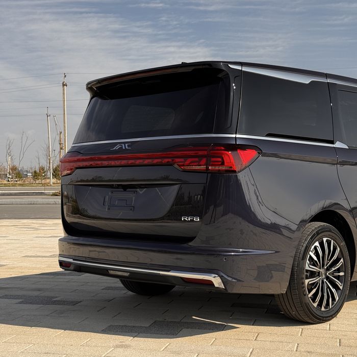 JAC RF8  7kishilik Premium Miniven arzon narxda !