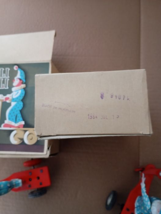 Механични играчки