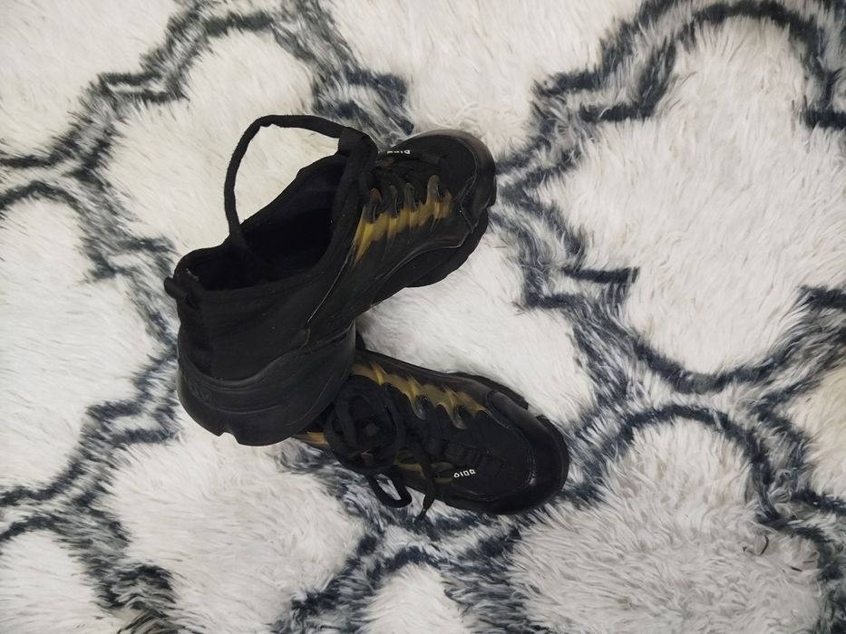 Кроссовки 38 размер в отличном состоянии