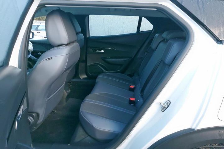Dezmembrez Peugeot 2008 2 [2019 - 2023] Crossover 1.2 PureTech MT (13
