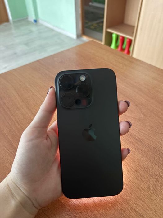 Продам айфон 15про