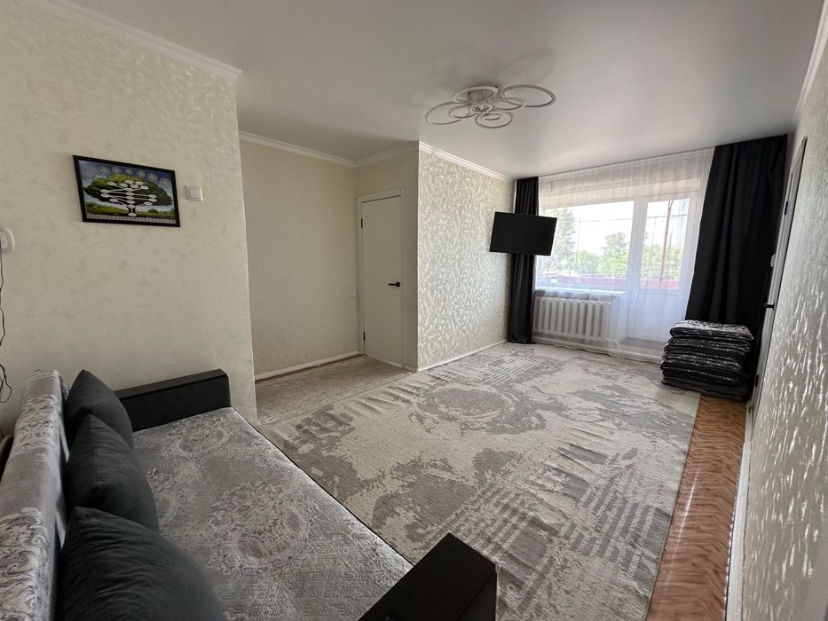 Продам 3х комнатную квартиру в районе Рахата, по адресу Кунанбаева 164