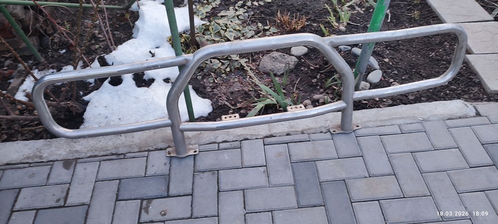 Продаю кенгурятник Прадо 78