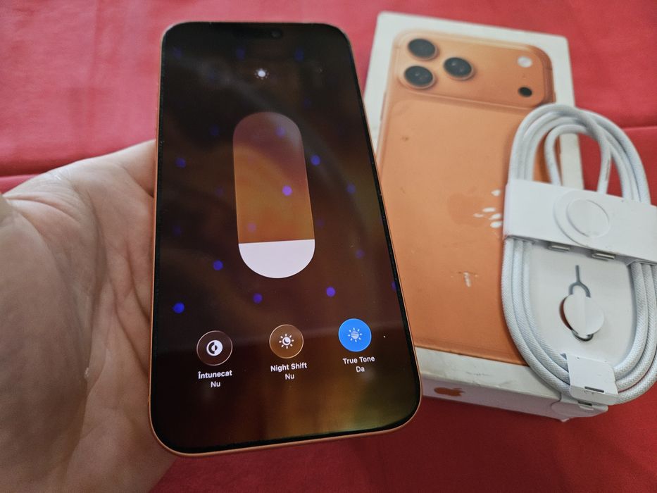 -Iphone 17Pro Max Nou 256Gb 12Ram Nefolosit Orange Bat: 100% 16 cicluri incarcare cutia completa poze reale