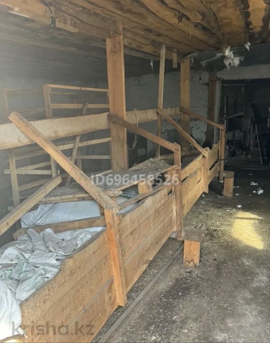 Продаётся дом с большим участком