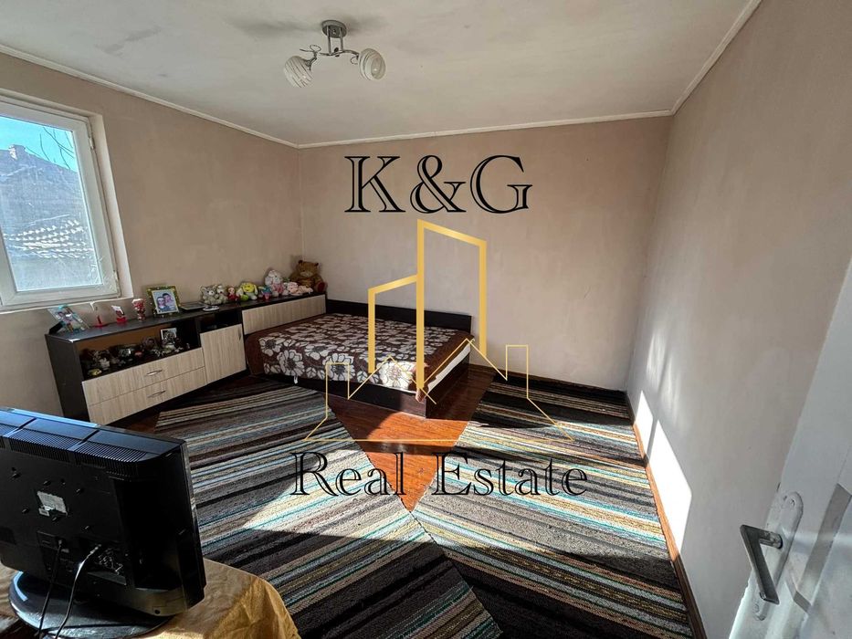 Продава се Къща в Завет - 110 кв.м за 325 €/кв.м - Снимка #1