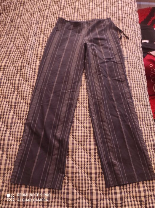 Pantaloni material mărimea M damă