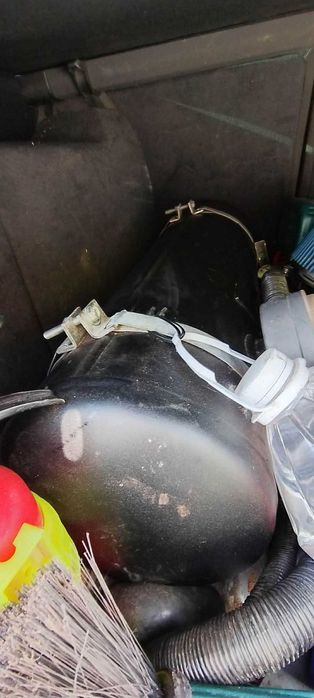 Продавам Ауди 1.8 125кс Добро състояние