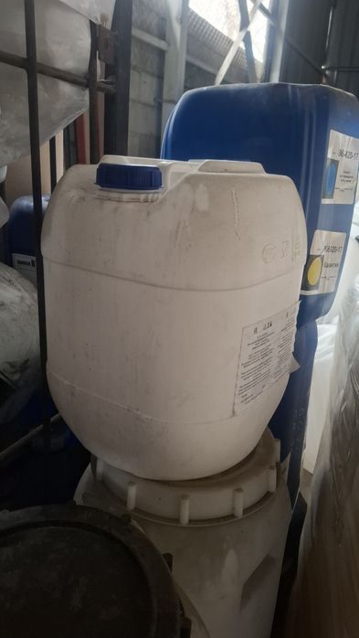 Канистры 20-литровые