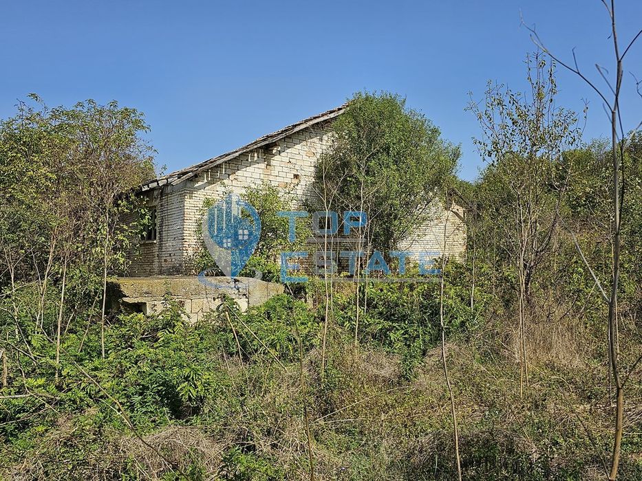 Продава се Промишлена сграда в с. Садина, Област Търговище - 4137 кв.м за 25 €/кв.м - Снимка #8